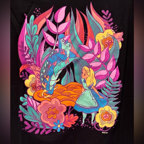 Alice in Wonderland Graphic Tee - Picture 2 of 5